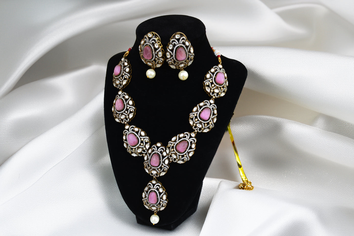 Victorian Polish Pink Pendant Necklace