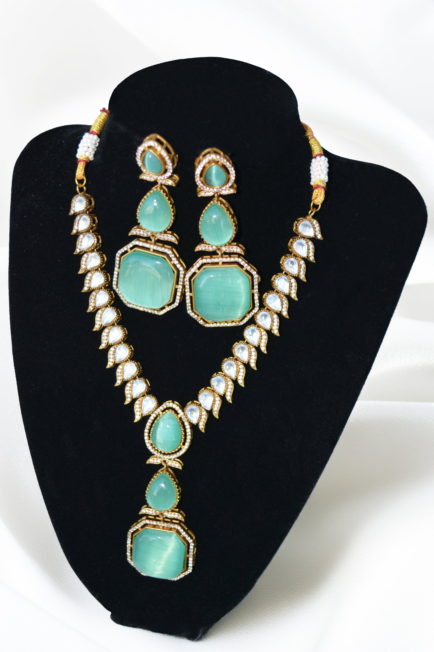 Mint green kundan necklace