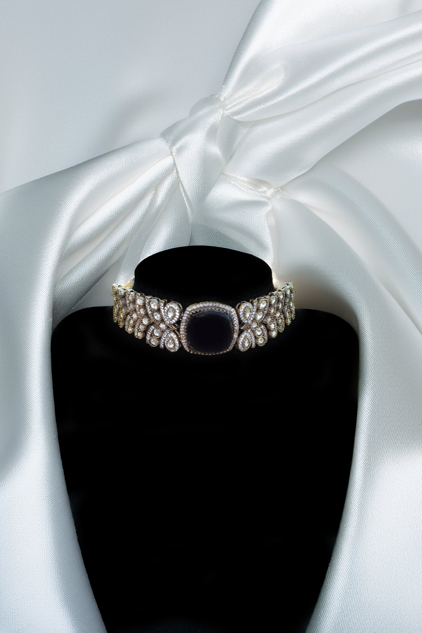 Victorian Polish Choker