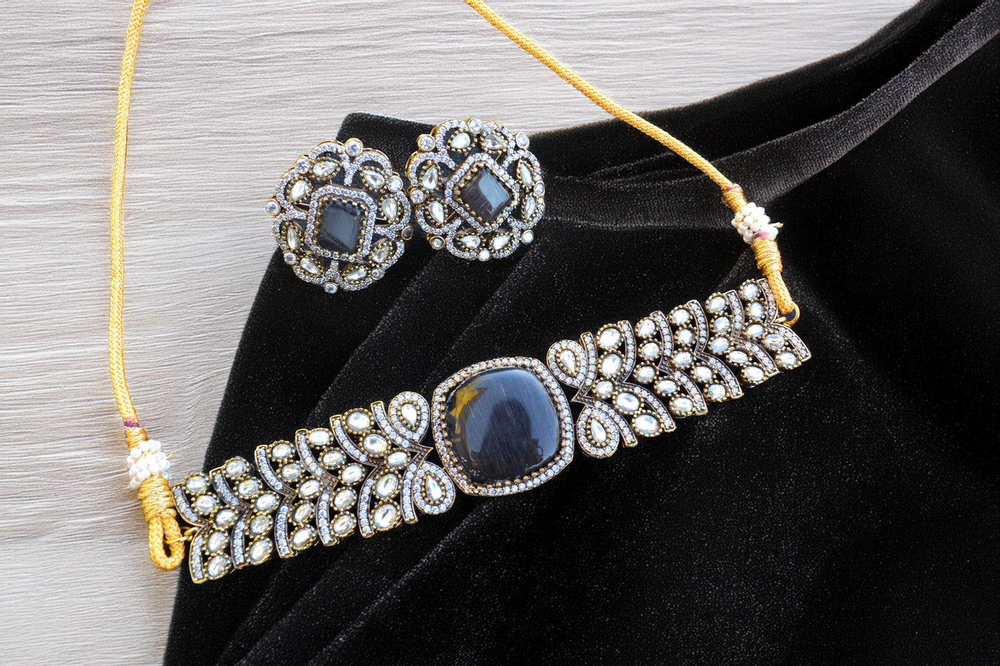 Victorian Polish Choker