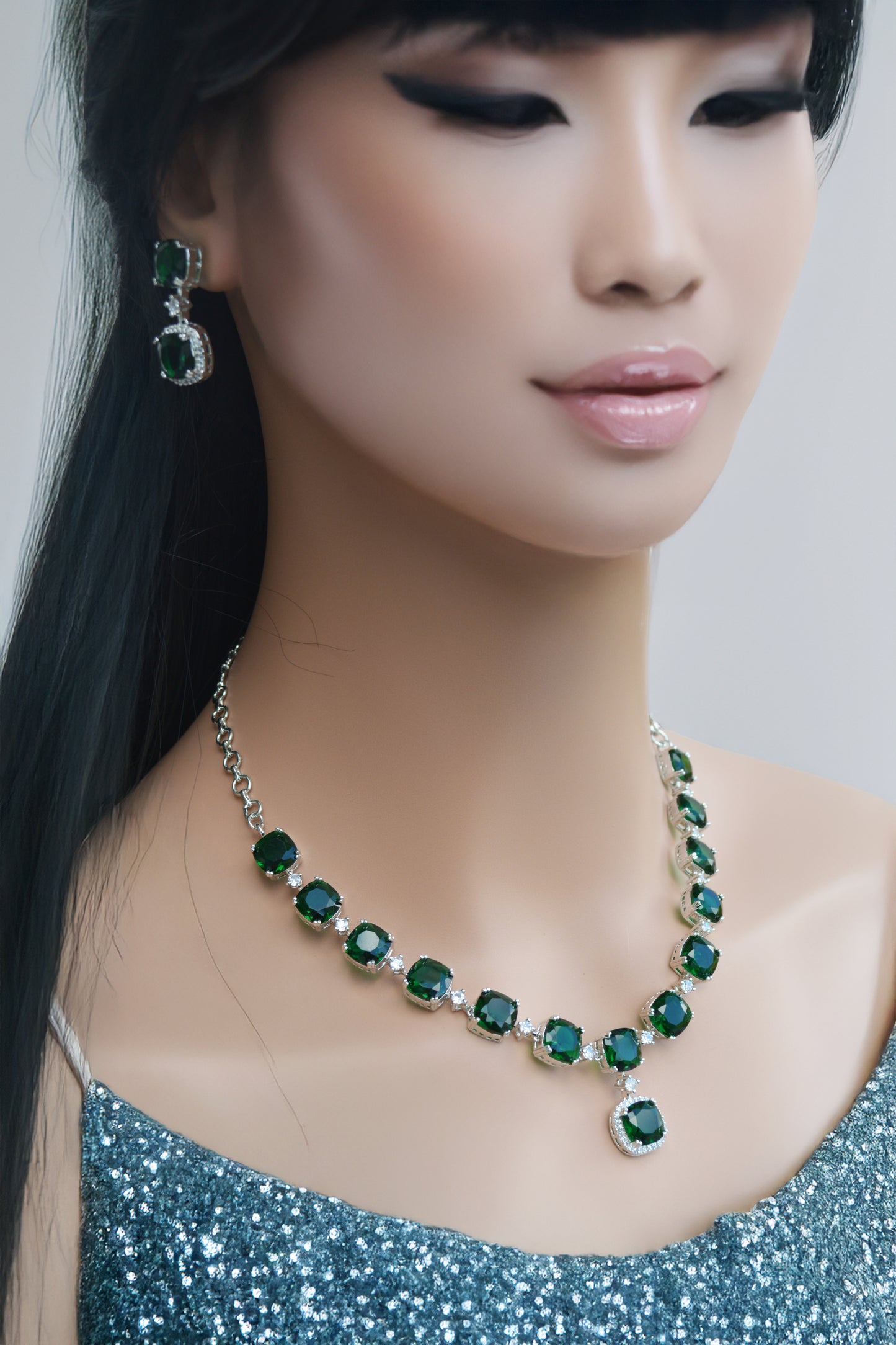 Emerald Green A.D Necklace with Matching Earrings