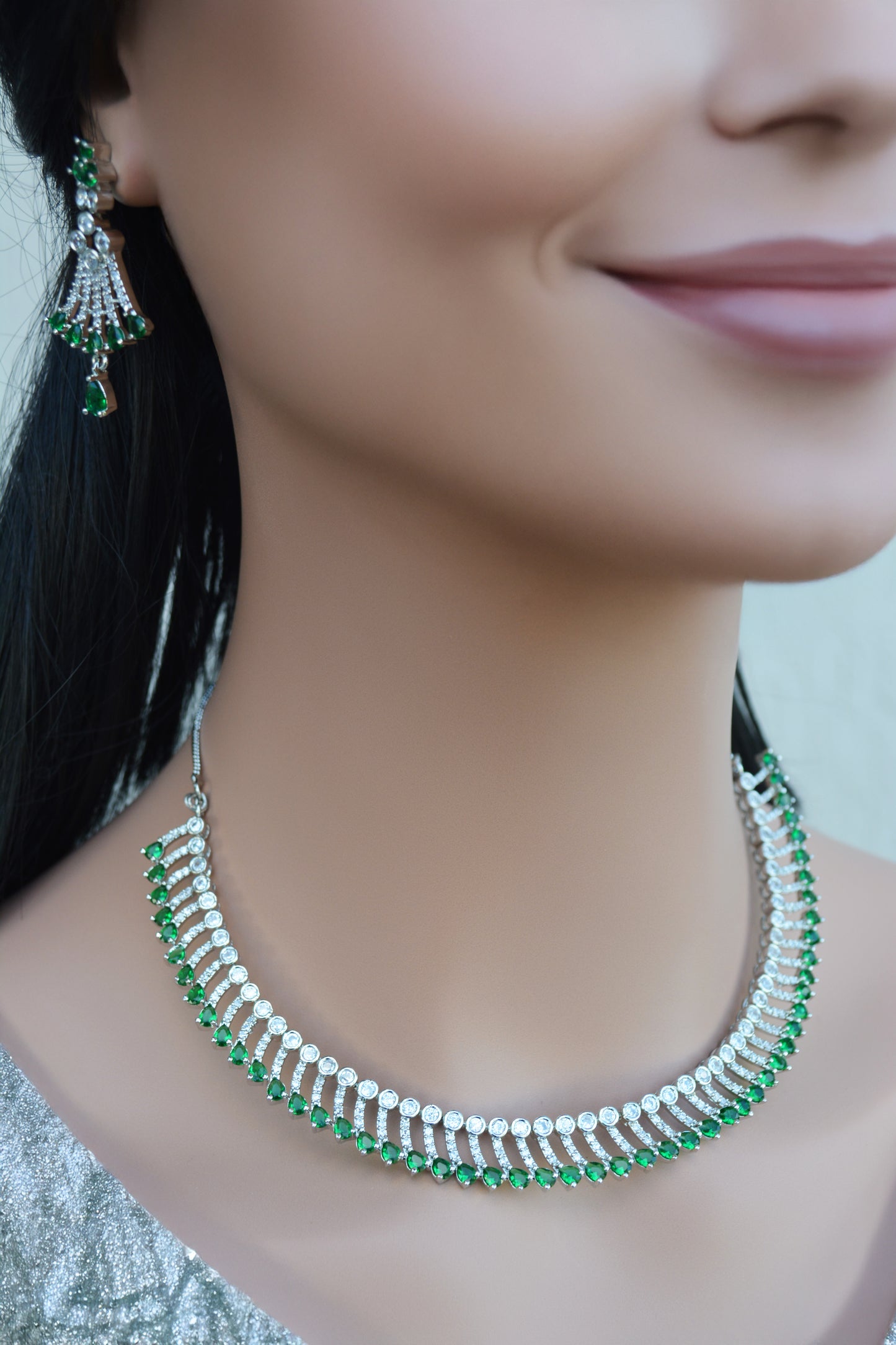 Stylish Green and Silver Stone Necklace