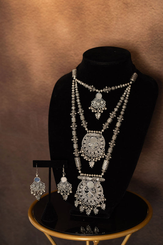 Silver oxidized long necklace
